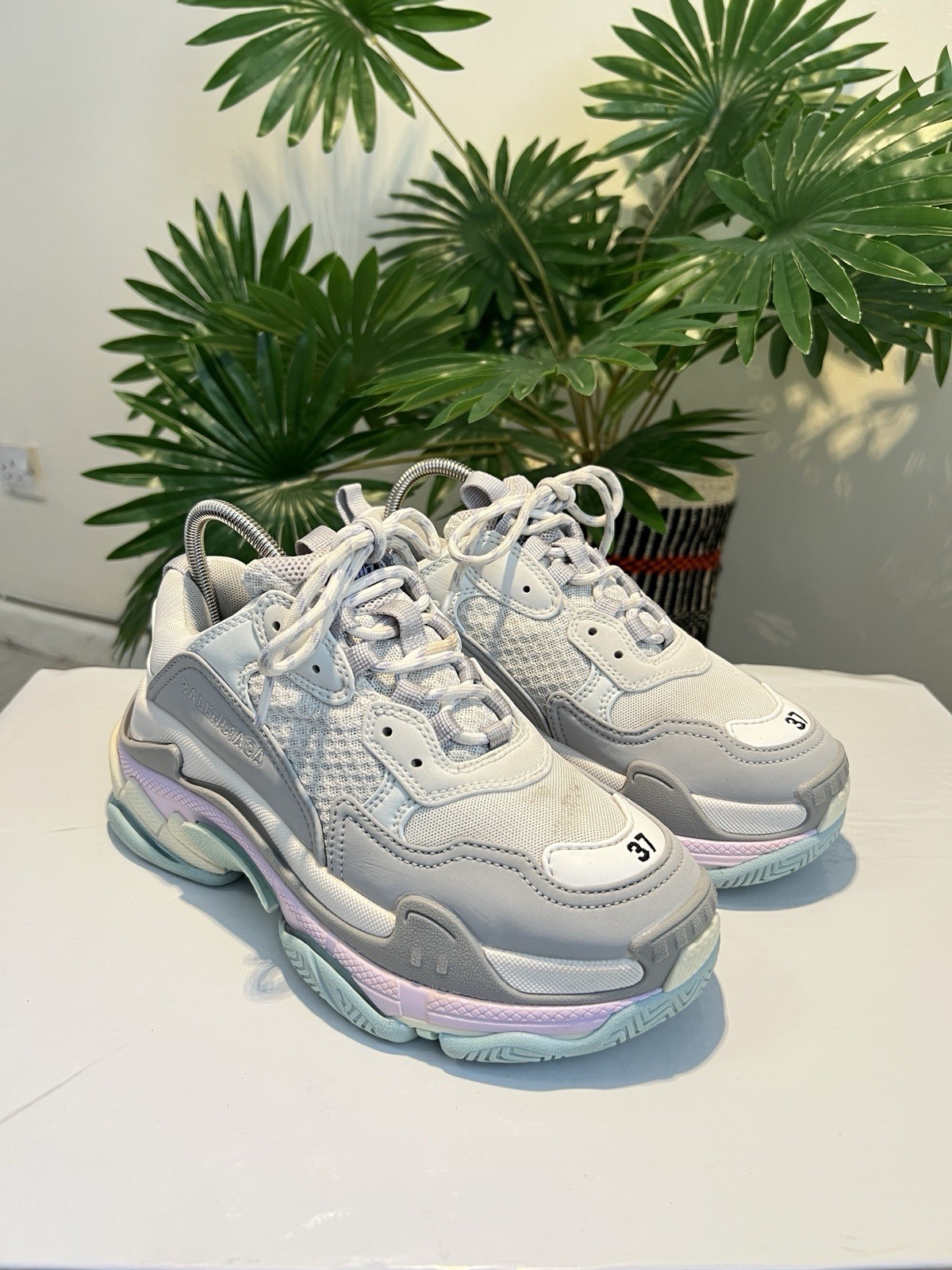 BALENCIAGA Triple S Women’s MultiColor EU 37 || US 7 Chunky Color Block Sneakers