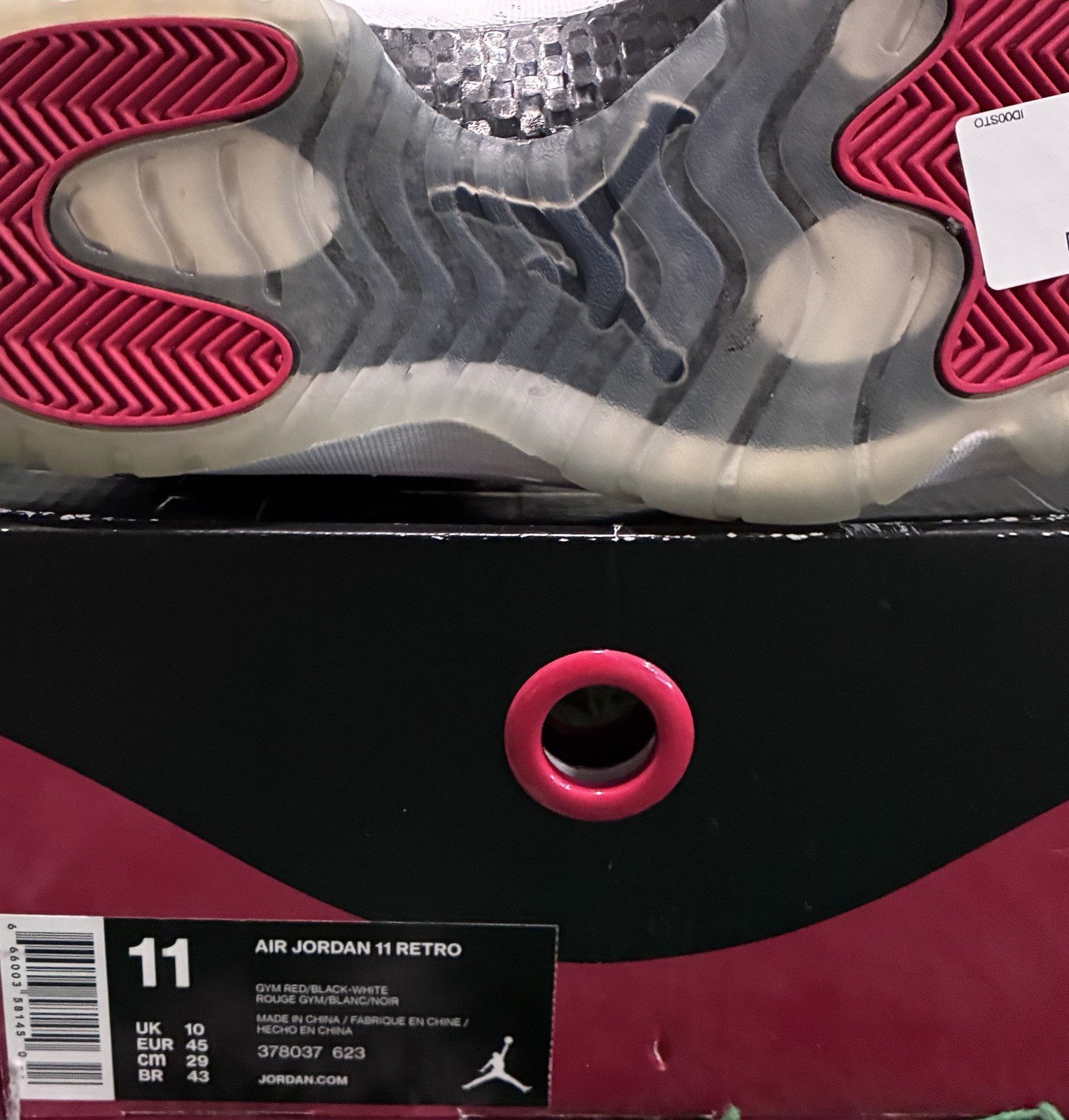 Jordan 11 Retro Win Like 96 Size 11 Pre-Owned/Used OG ALL! GREAT CONDITION!