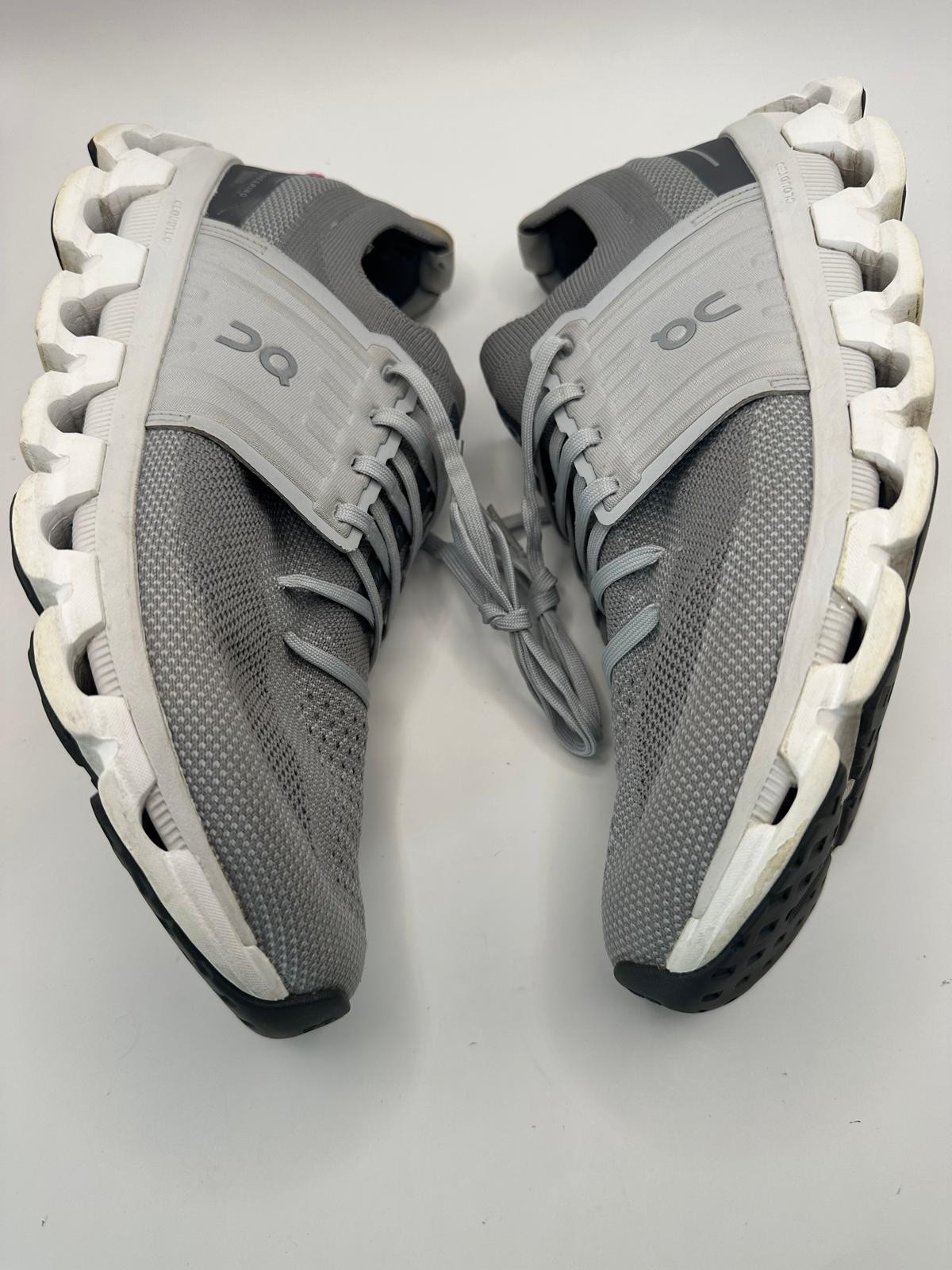 On Cloudswift Running Shoes Men’s 10 Rock Slate Gray.