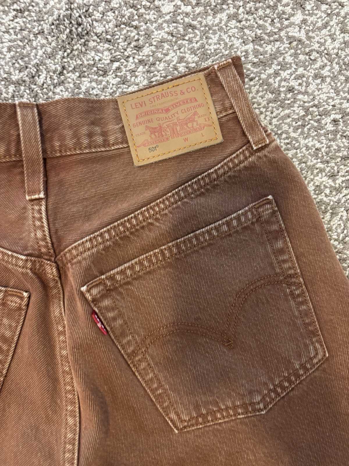 Levi’s Premium 501 Womens Brown Cotton Denim Shorts Button Fly 5-Pocket xs
