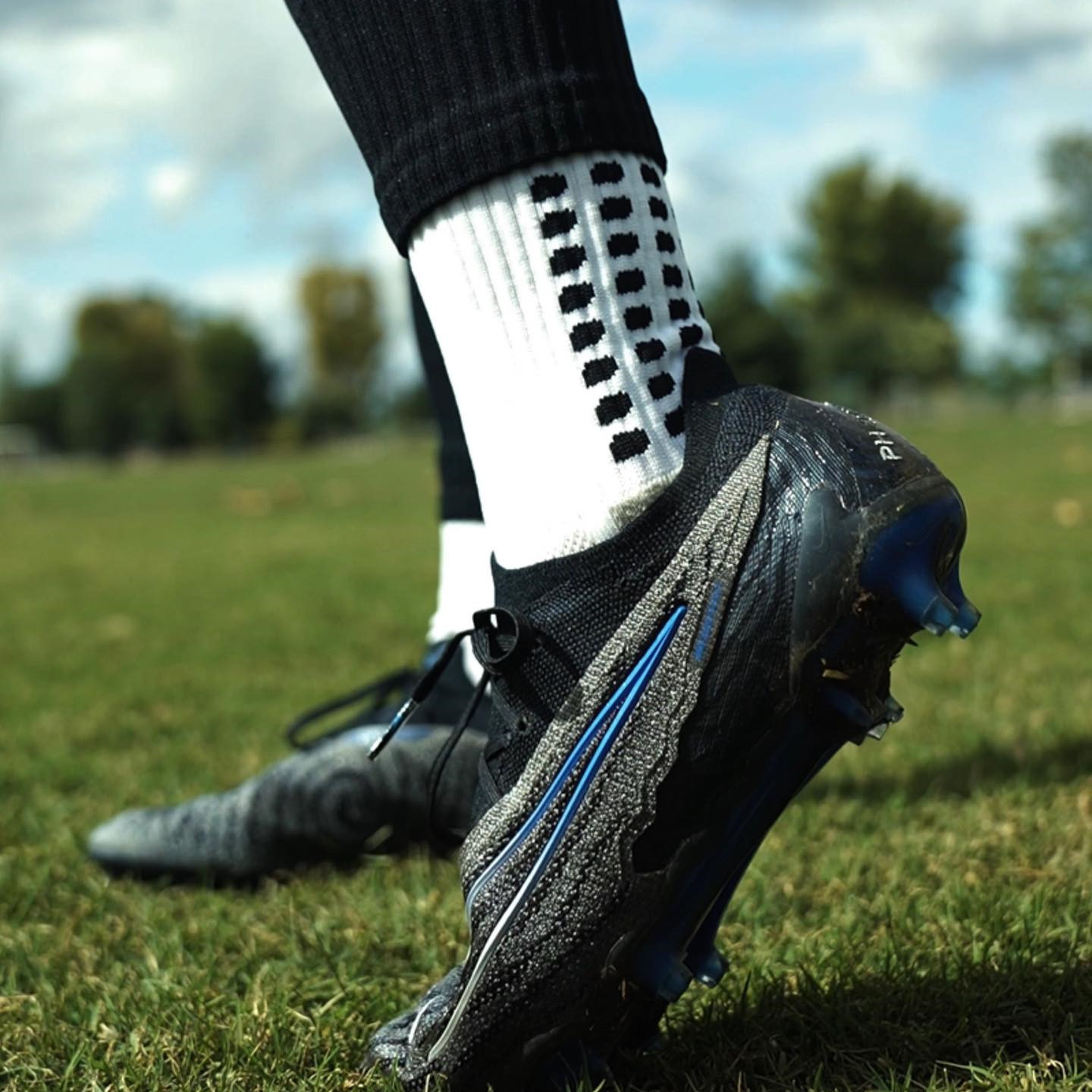 E3 ATHLETE MAX Grip Crew Socks, Men’s, Anti-Slip, Soccer, Football, Basketball