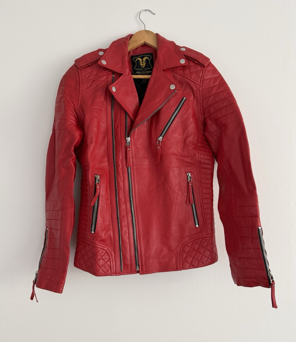 Aries Leathers Women’s XS Red Quilted Leather Short Biker Jacket Zip