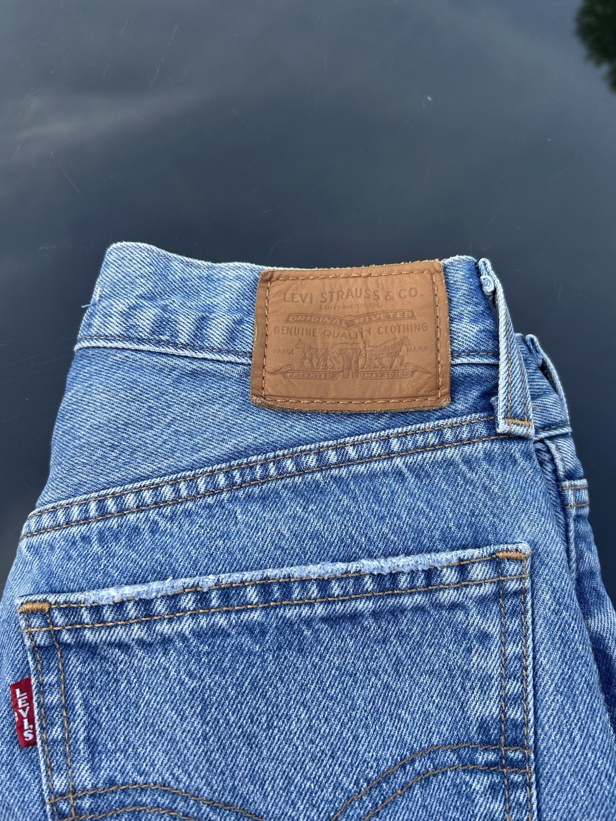 Levi 690 Premium Middy Straight Jeans Waist 26in Inside Leg 30in 100% Cotton
