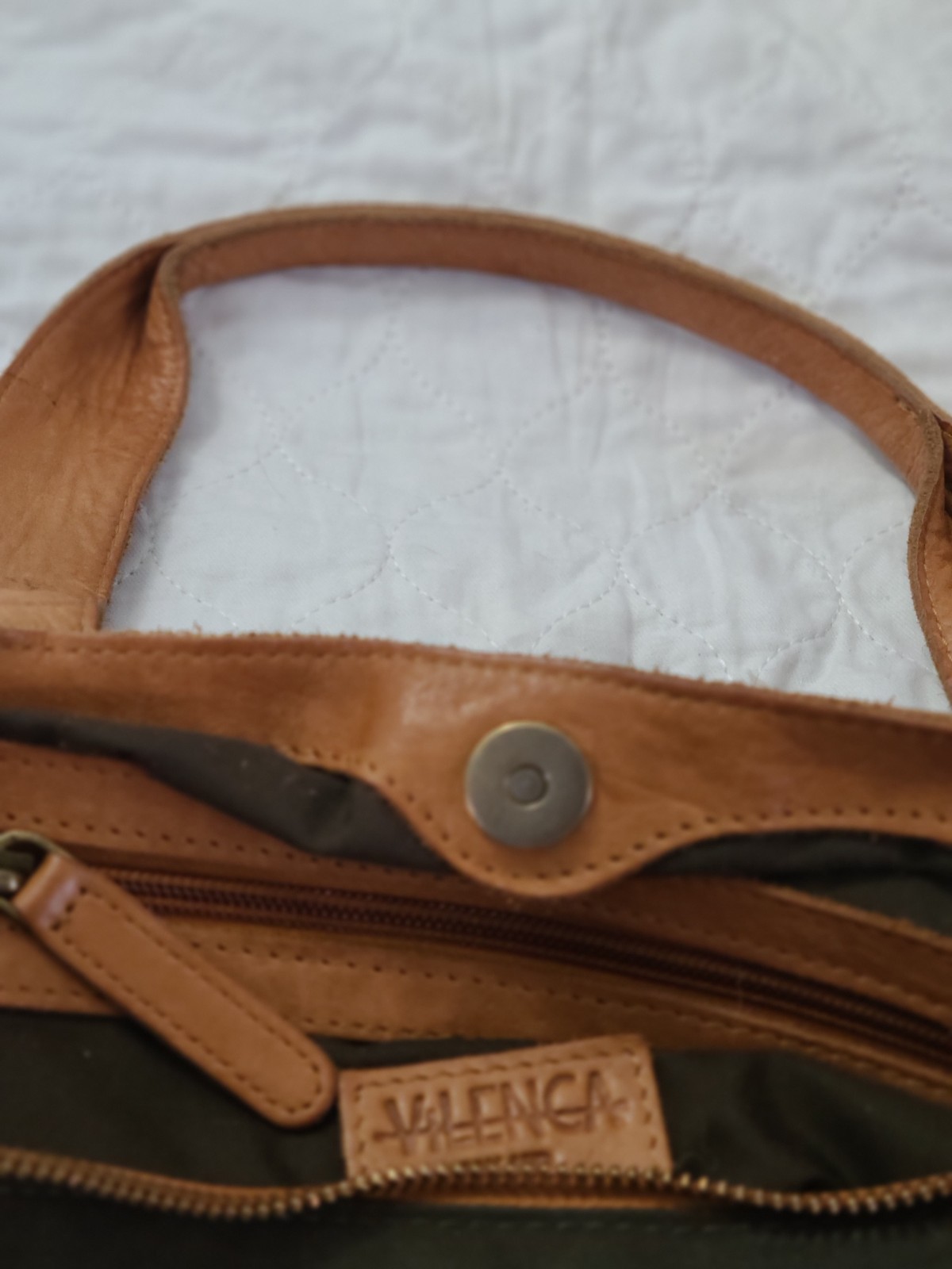Vintage VILENCA HOLLAND Caramel Leather Triple Compartment Hobo Shoulder Bag