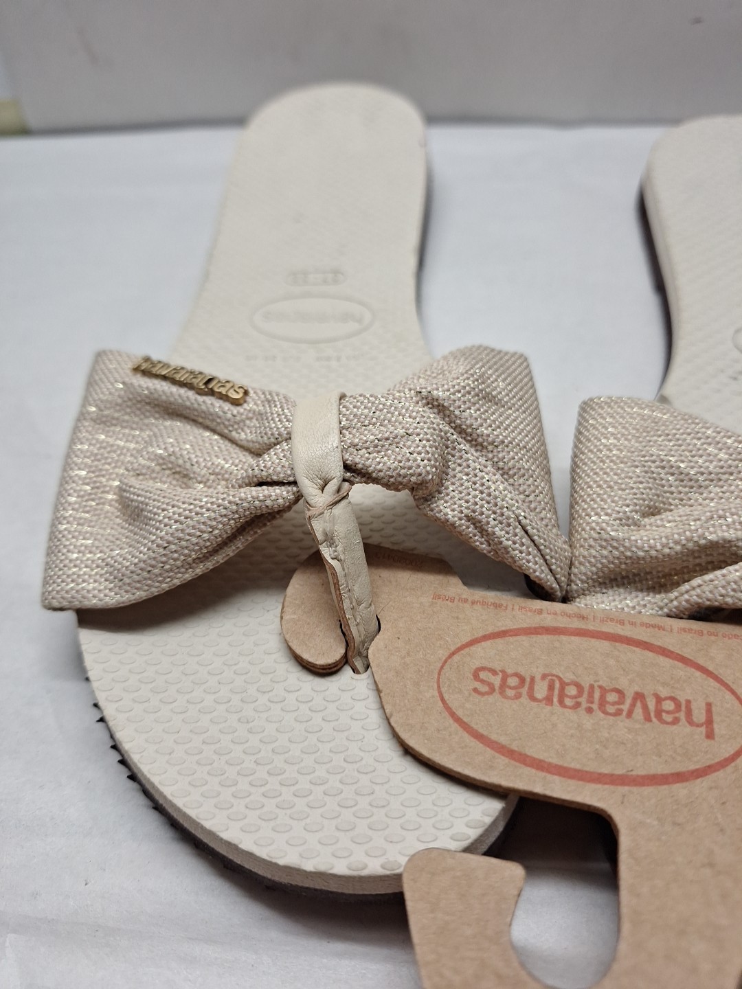 NWT Havaianas Womens St. Tropez Shine Flip Flop Sandal Beige Size 7/8 MSRP $42