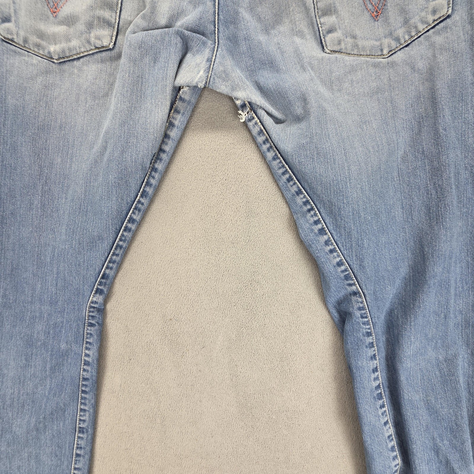 Vintage Levis Engineered Jeans Mens Blue Twisted Flap Pocket Fits 28×30