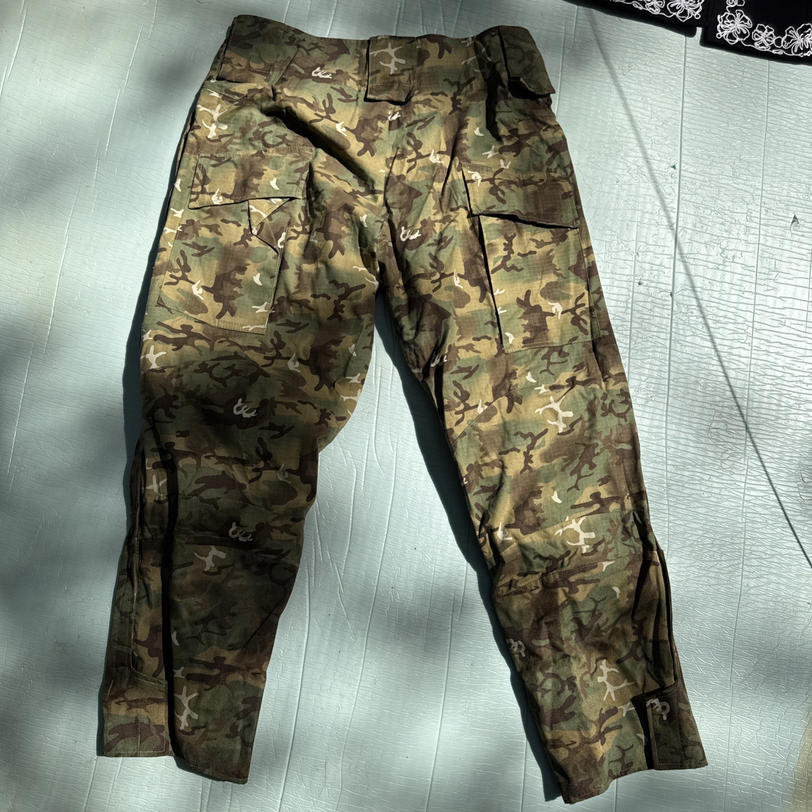 XL Mil-Tec Tactical Trousers Warrior Knee Pads Airsoft Combat Pants Woodland