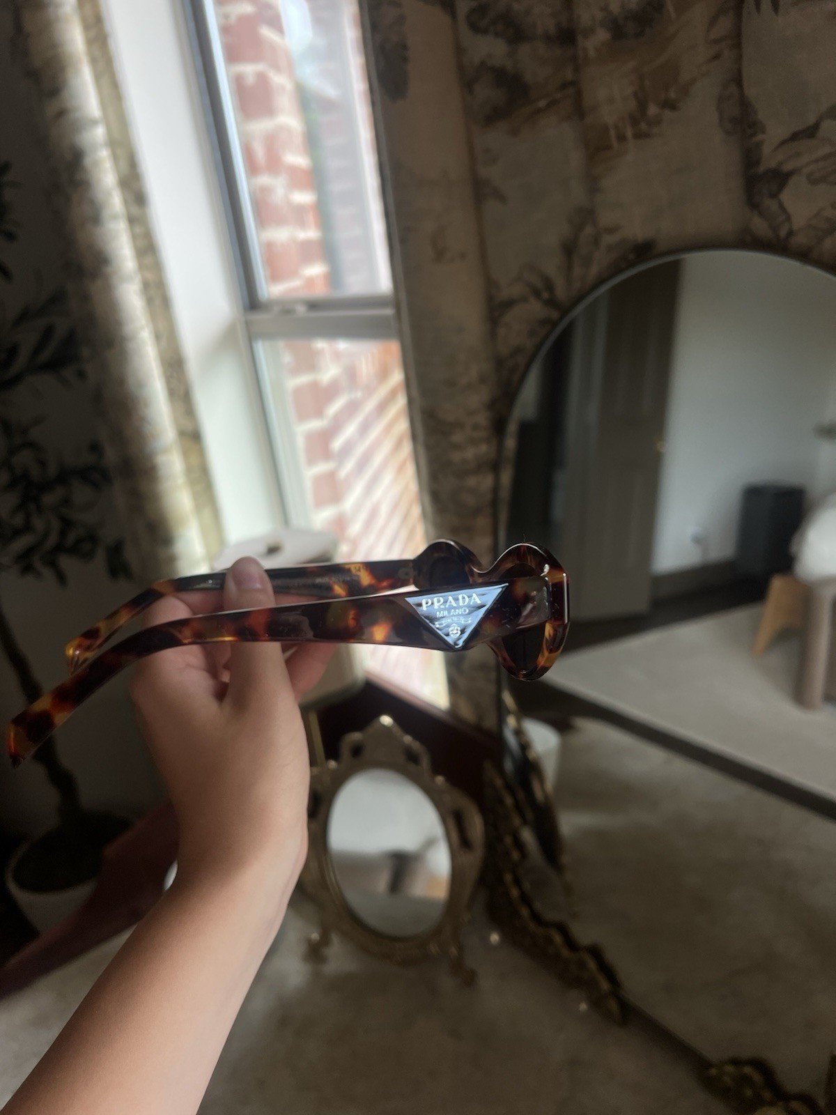 PRADA SPRC08L 17N Tortoise Shell Cat Eye Sunglasses Brown Tinted Lens UV400