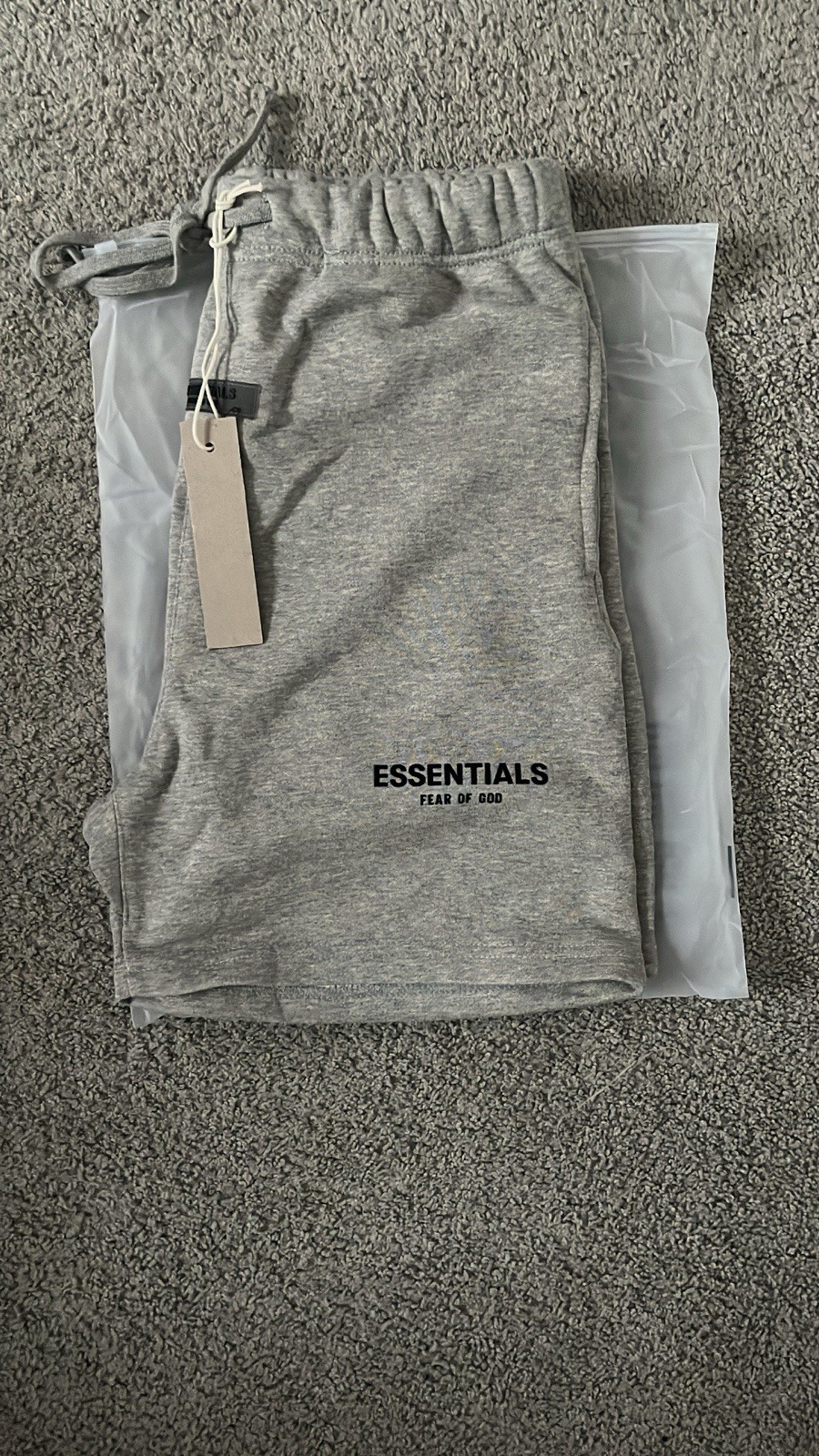 Essentials Fear of God Men’s Gray Fleece Sweat Shorts Drawstring Logo Pockets