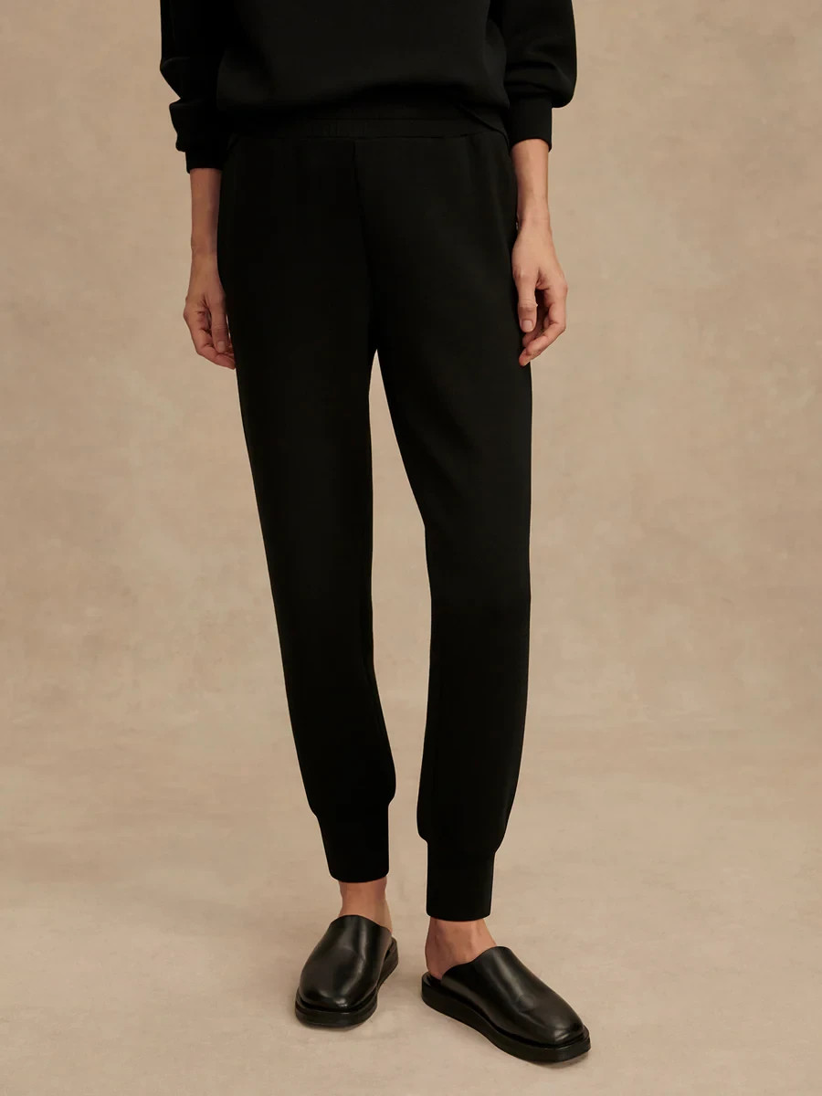 Varley The Slim Cuff Pant 27.5″ in Black, Size XXS