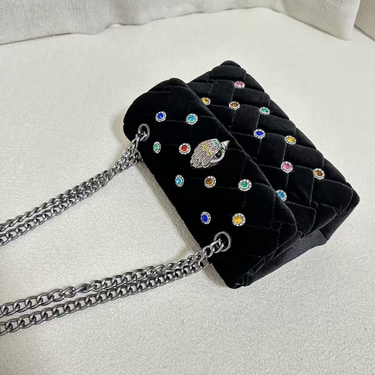 Kurt Geiger London Black Velvet Quilted Crossbody Bag Crystal Eagle 20×8×15cm