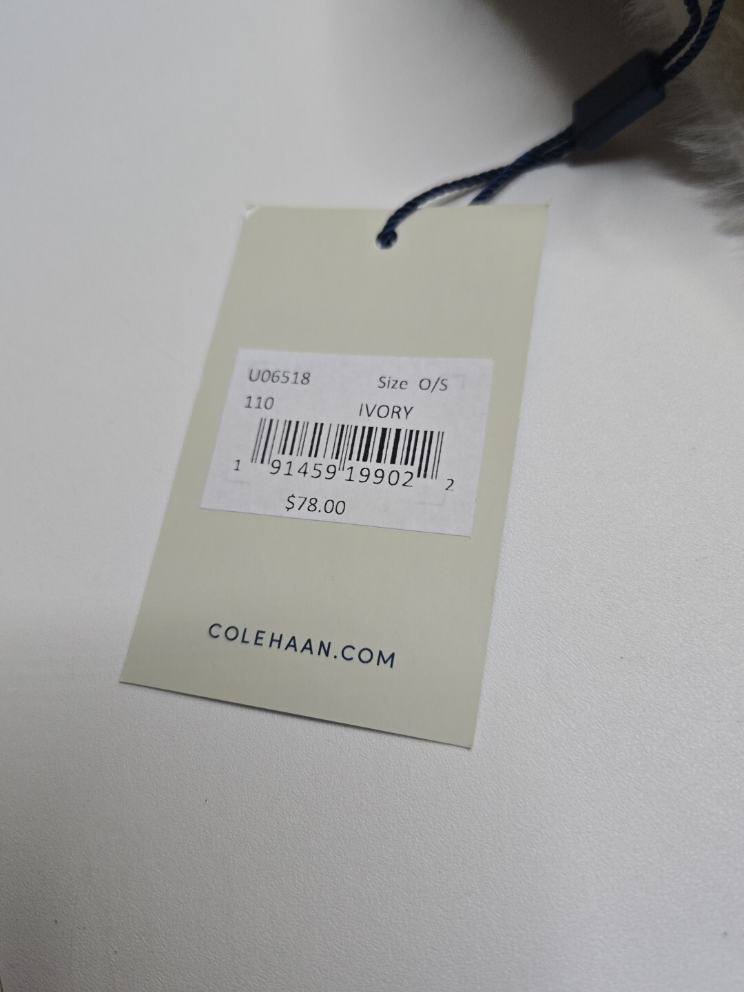 Cole Haan Plush Scarf Ivory White NWT Around Long 64″ Inches (U06518)