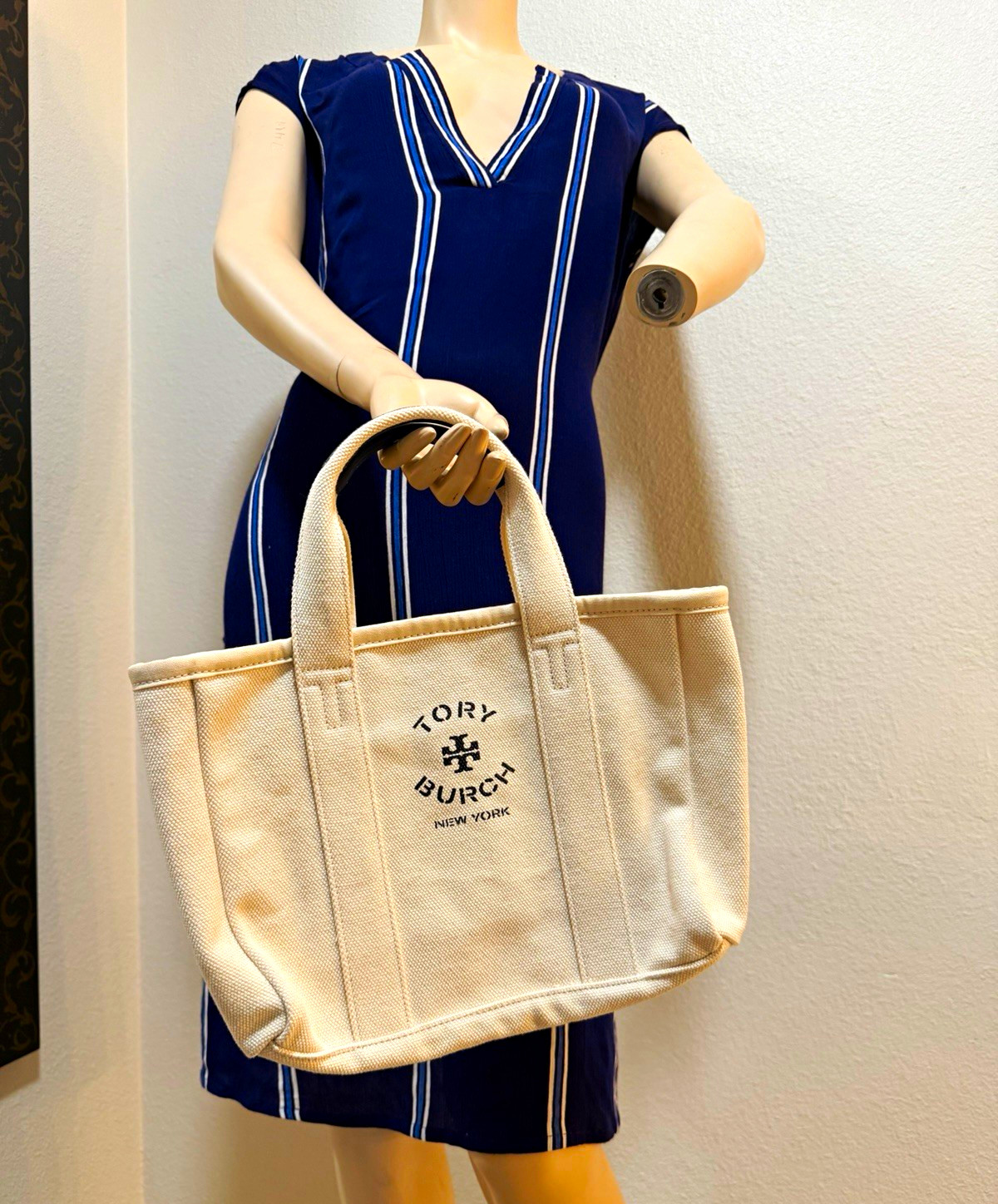 Tory Burch Women’s Beige Canvas Logo Tote Bag Top Handle, Beige Strap