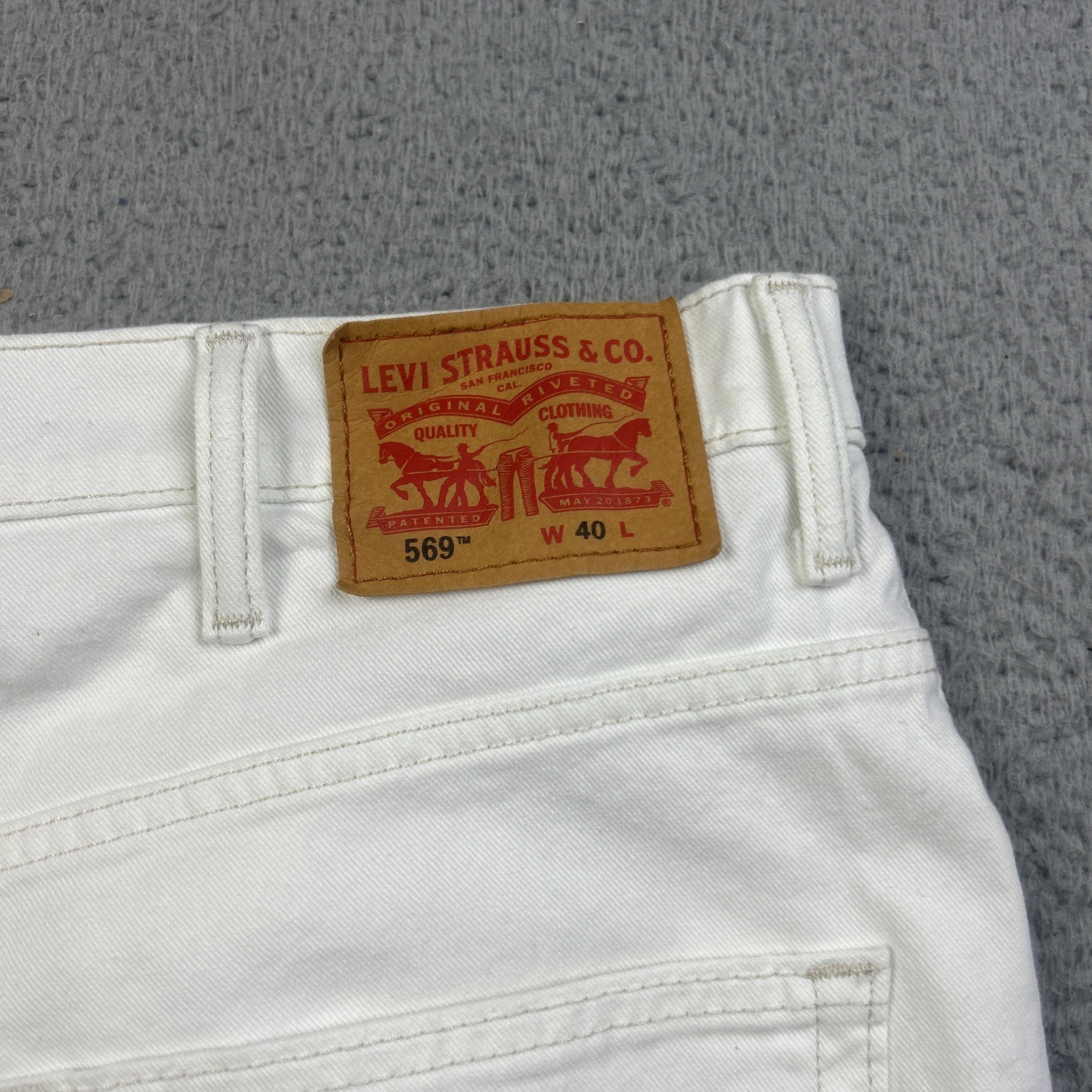 Levi’s Shorts 569 Mens Size 40 White Cotton Casual Zip