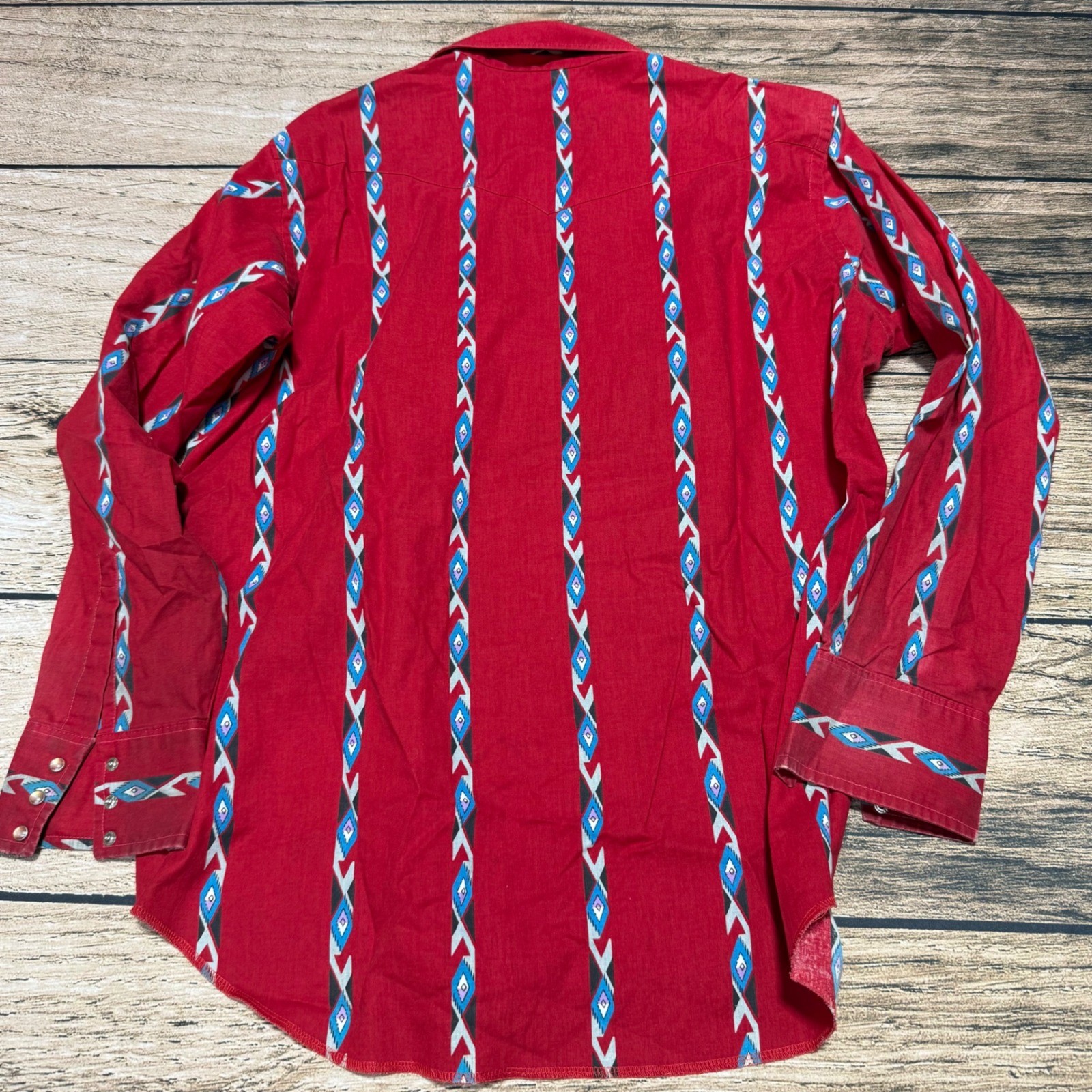 Wrangler Western Pearl Snap Shirt Mens XL Red Southwestern Aztec Brushpopper USA