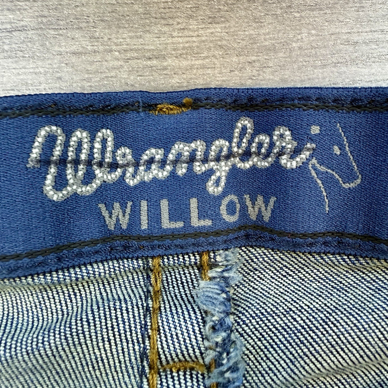 Wrangler Willow Ultimate Riding Jean 9 x 32 Blue Bootcut Stretch Denim Dark Wash