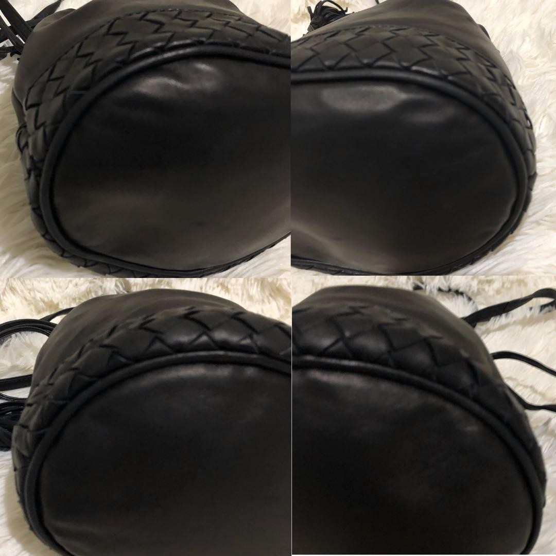Rare and Bottega Veneta Leather Drawstring Shoulder Bag Black