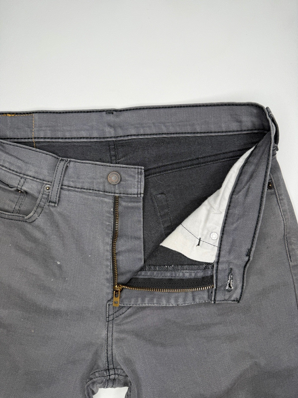 Levi’s 511 Slim Fit Denim Jeans “Gray Black 3D”D04511-2272 | 34 x 31*