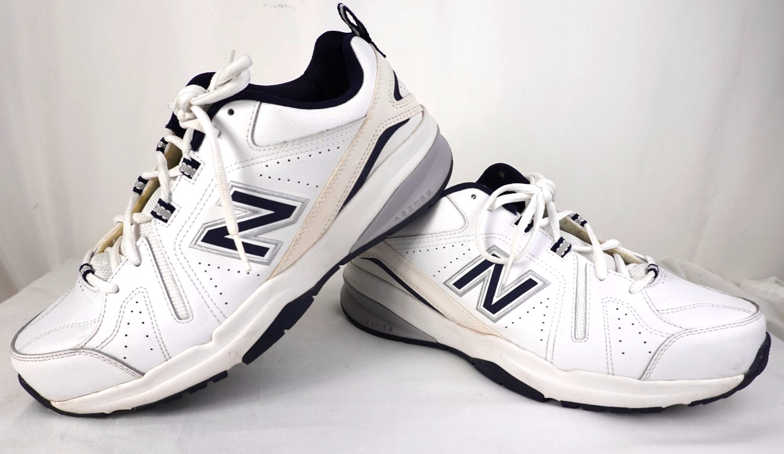 Size 10.5 – New Balance 608 4E Wide White