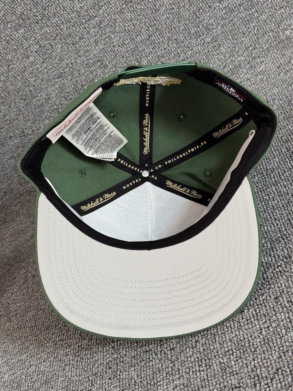Mitchell & Ness Texas Rangers Snapback Olive Green Flat Brim Hat