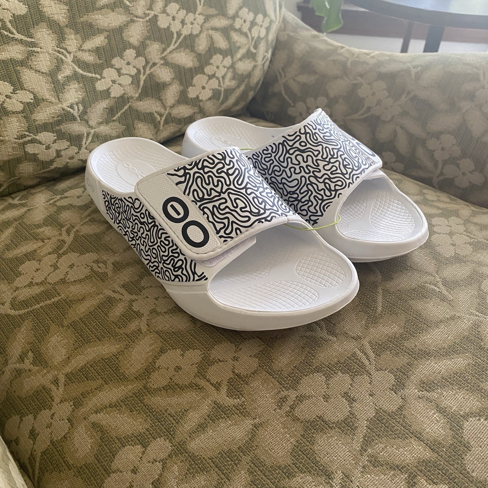 OOFOS Unisex Sport Flex Limited Edition Slide Sandals Recovery Size Mens 9/W 11
