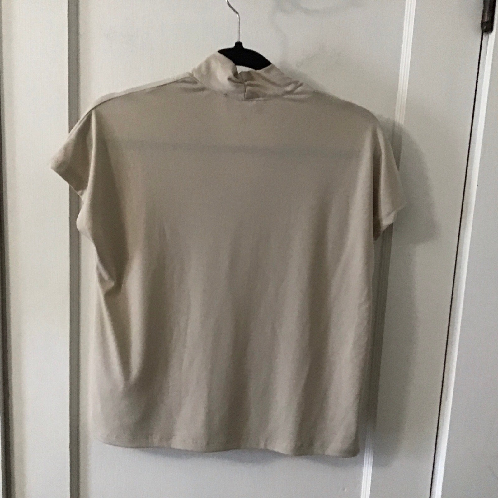 Philosophy Ecru V-Neck Cap Sleeve Pullover Blouse Top Medium