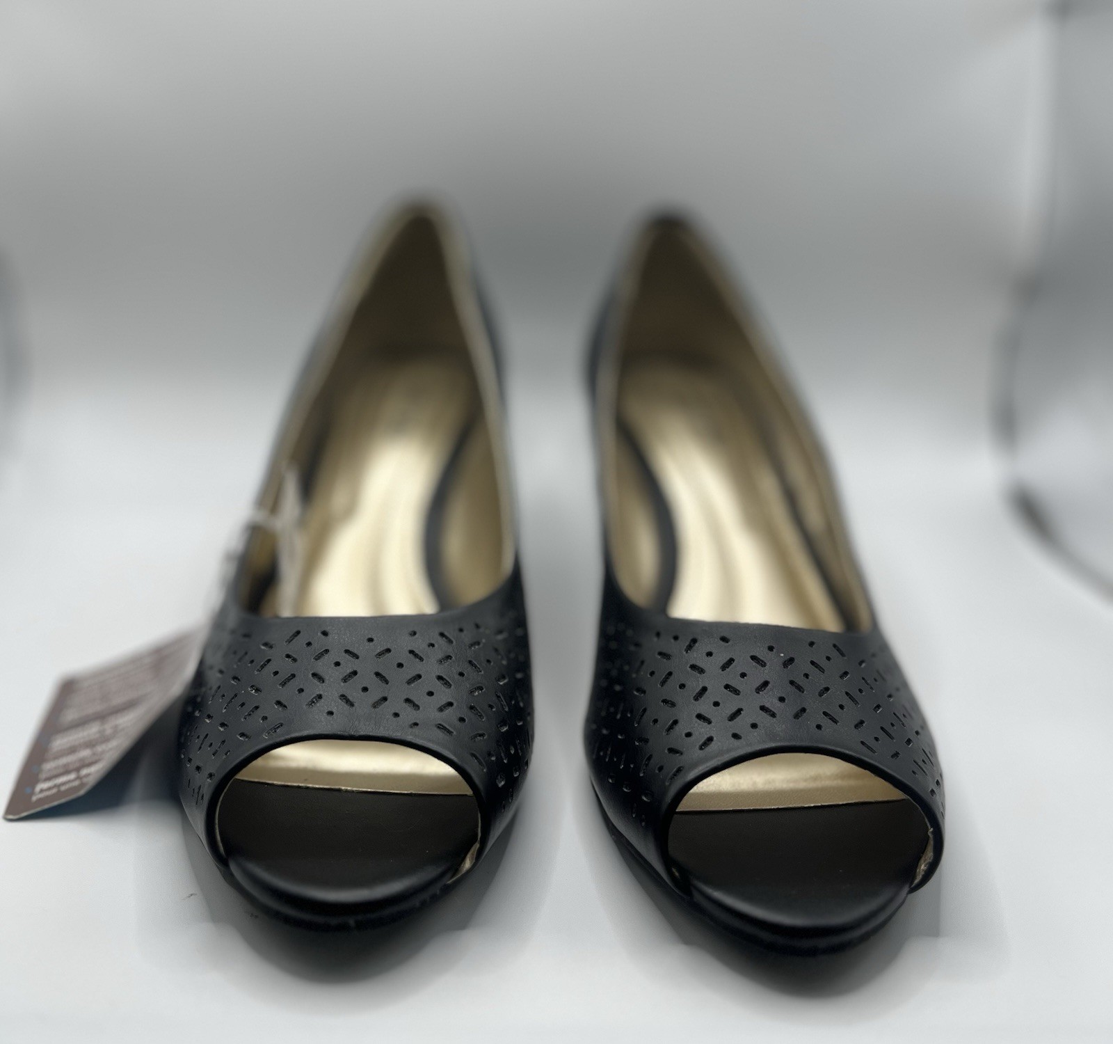 Comfort Plus by Predictions Black Peep Toe Wedge Pumps Cushioned Women’s 8.5W