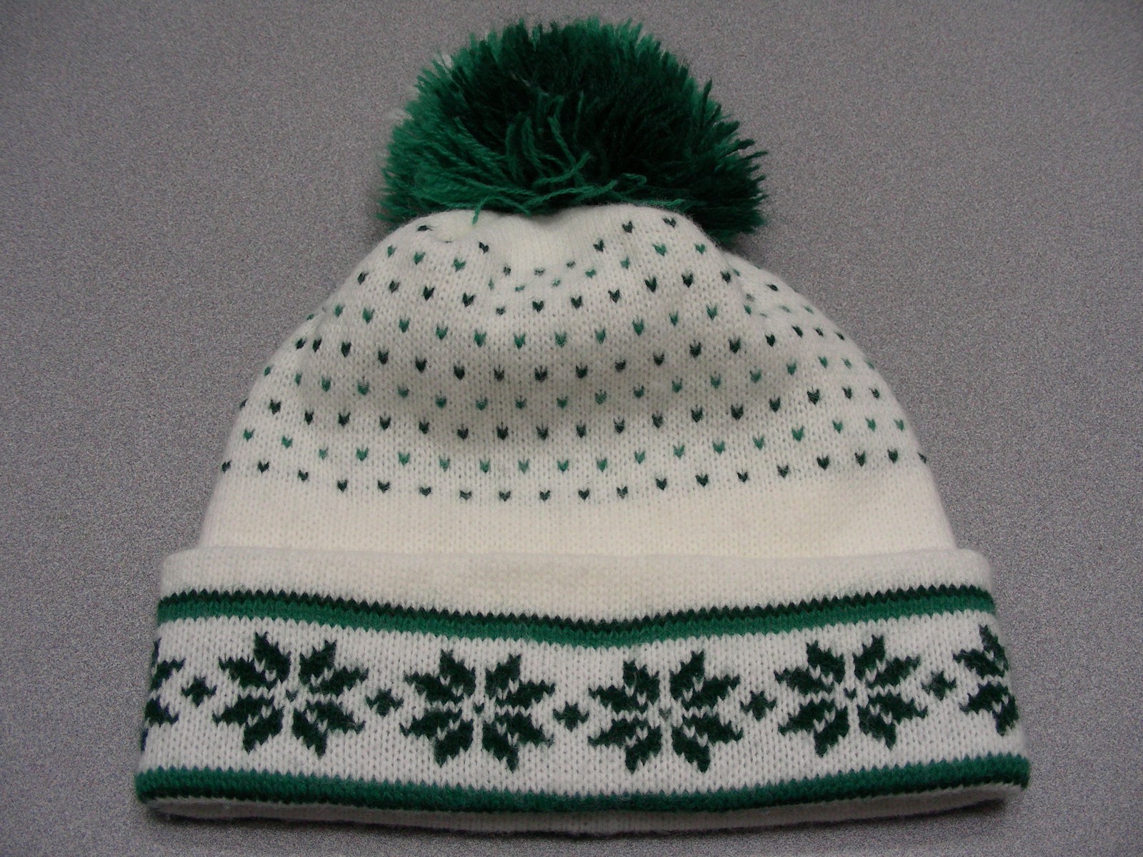 White and Green Winter Style – S/M Size Stocking Cap Beanie Hat!