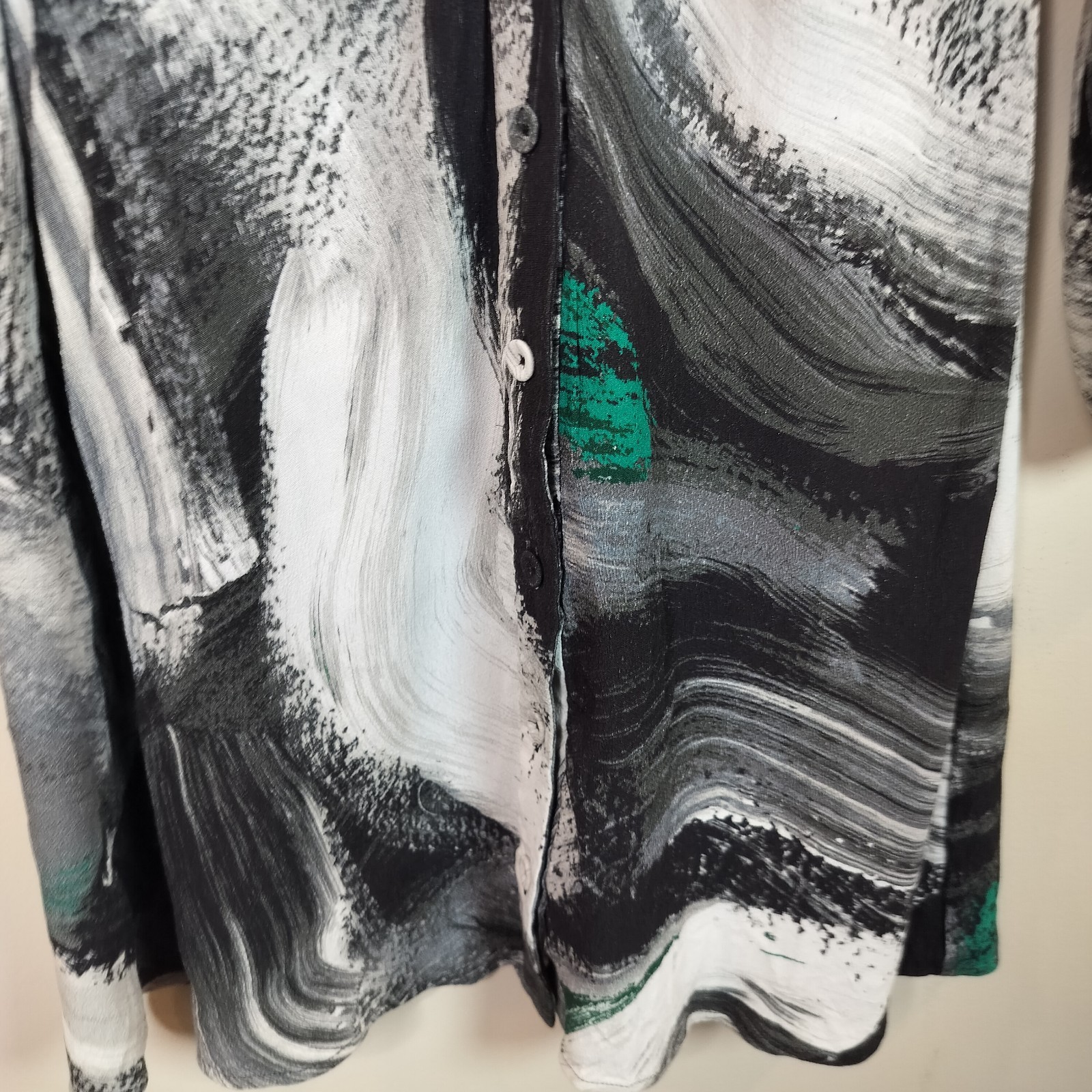 Diane von Furstenberg Dress Size 0 Brush Stroke Pattern Button Up Long Sleeve