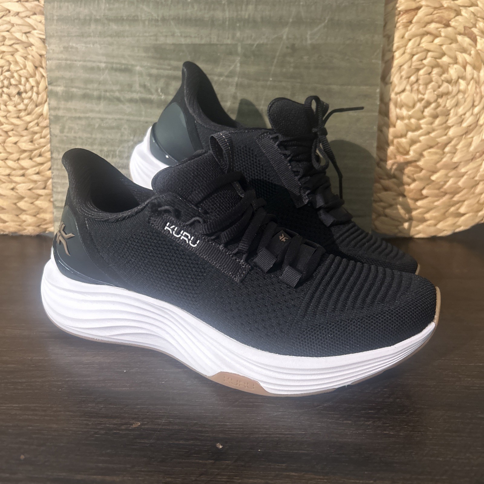 Kuru Atom 2 Womens Size 9 M Black Athletic Running Walking Sneakers Flawed