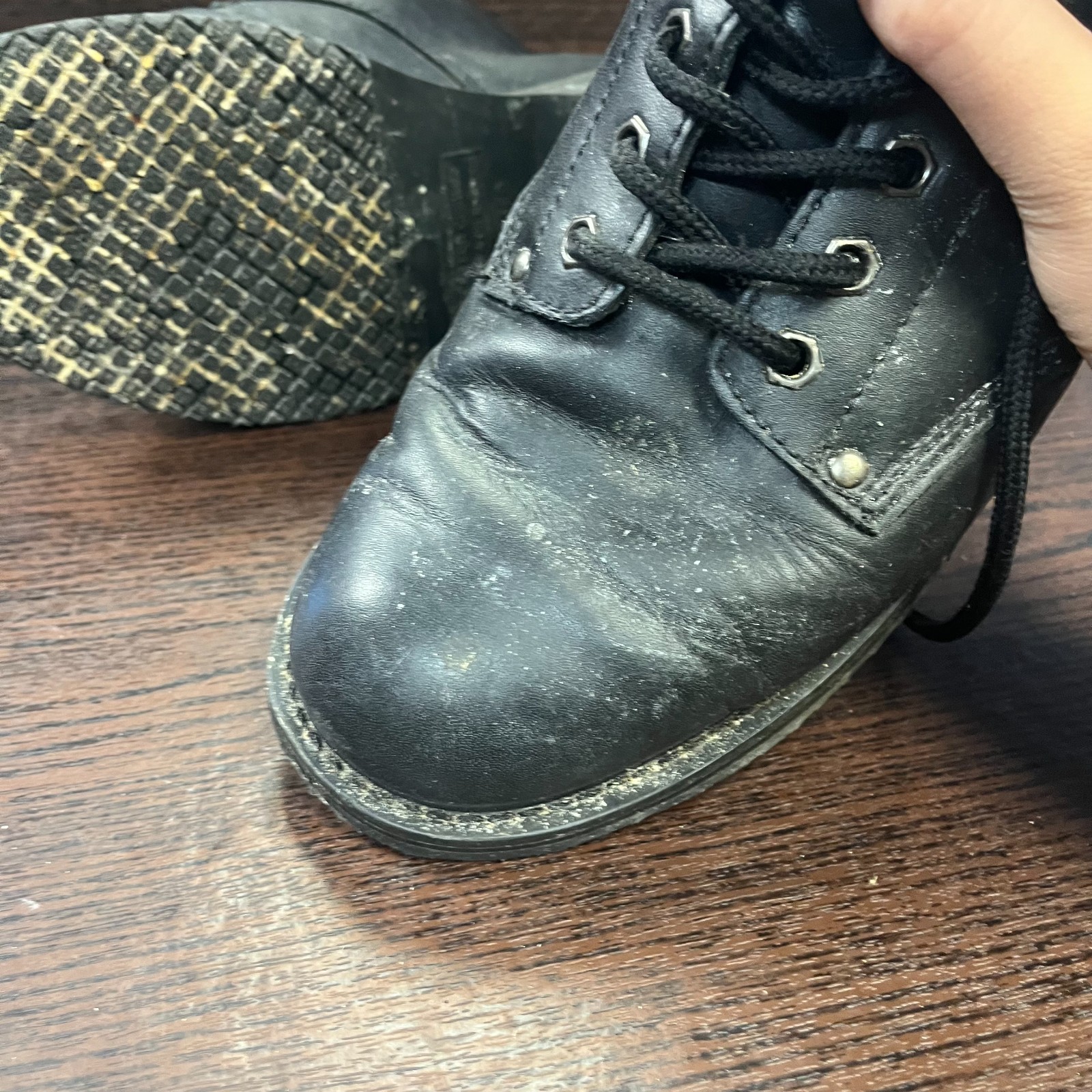 Shoes For Crews Men’s 8081 Work Boots Size 9 Black Leather Slip Resistant Safety
