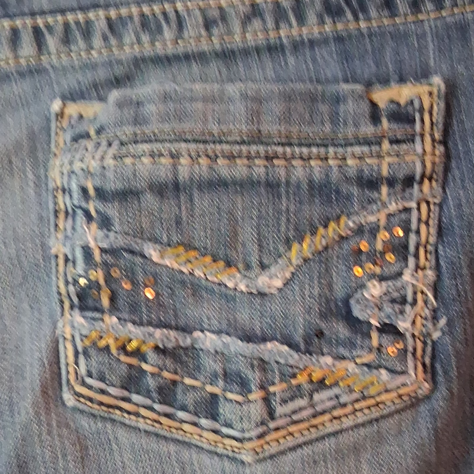 BKE Women’s Bootcut Jeans Blue Medium Wash Low Rise 5-Pocket Button Accents