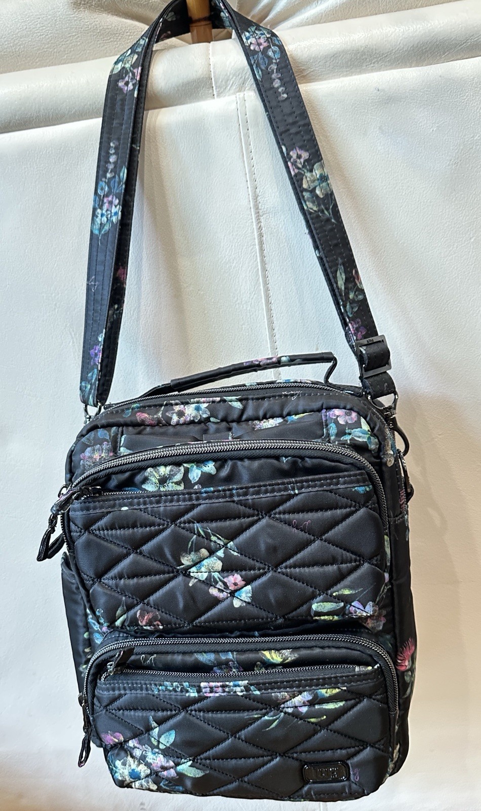 Lug Compass Black Bouquet Floral Medium Organizer RFID Convert Crossbody Bag BK