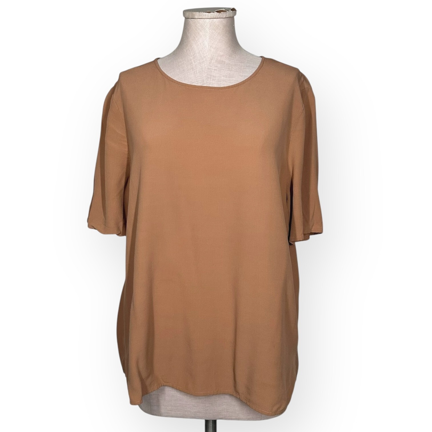 EILEEN FISHER Camel Brown Blouse Viscose Keyhole T Shirt Relaxed Classic Cozy M