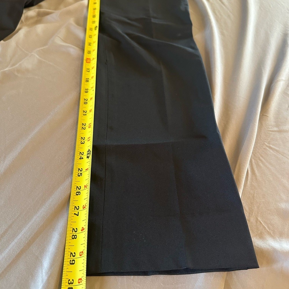 DKNY Black Active Stretch Ankle Pants Size 4 NWOT