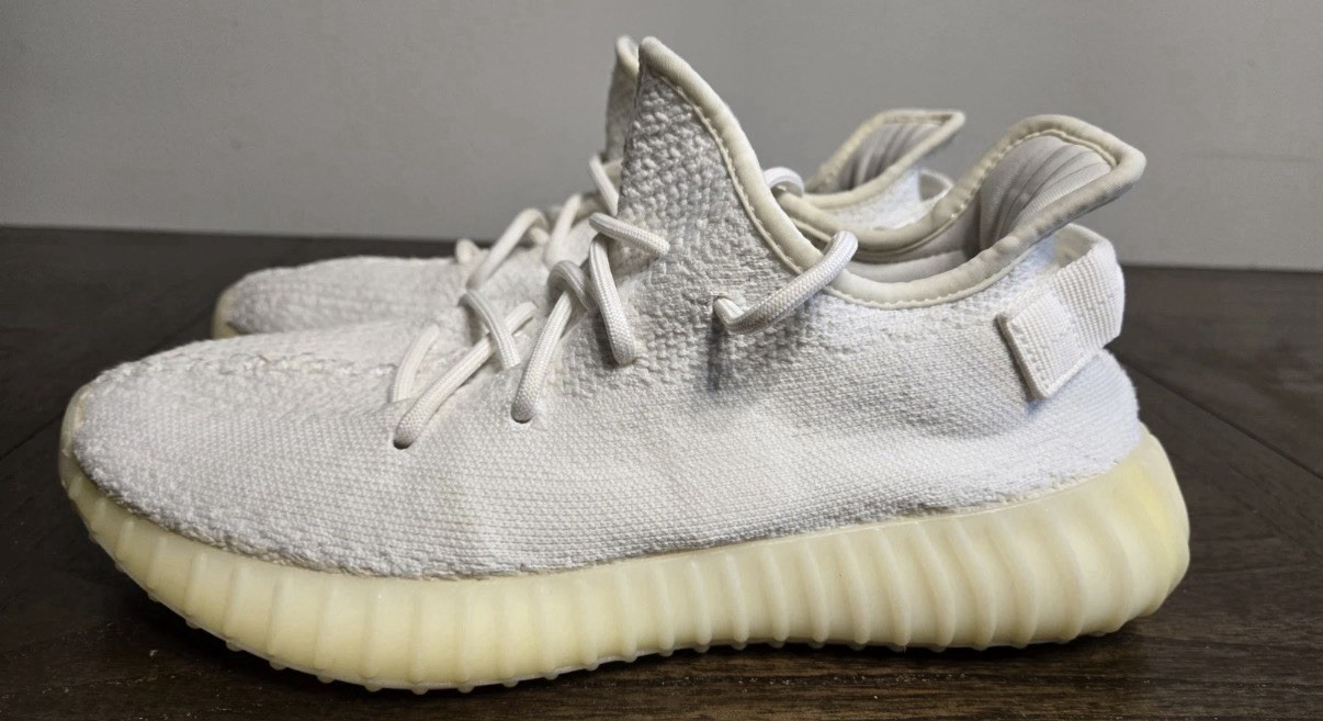 Adidas Yeezy Boost V2 Men’s Athletic Sneaker Cream White 779001 Fit US Sze 8