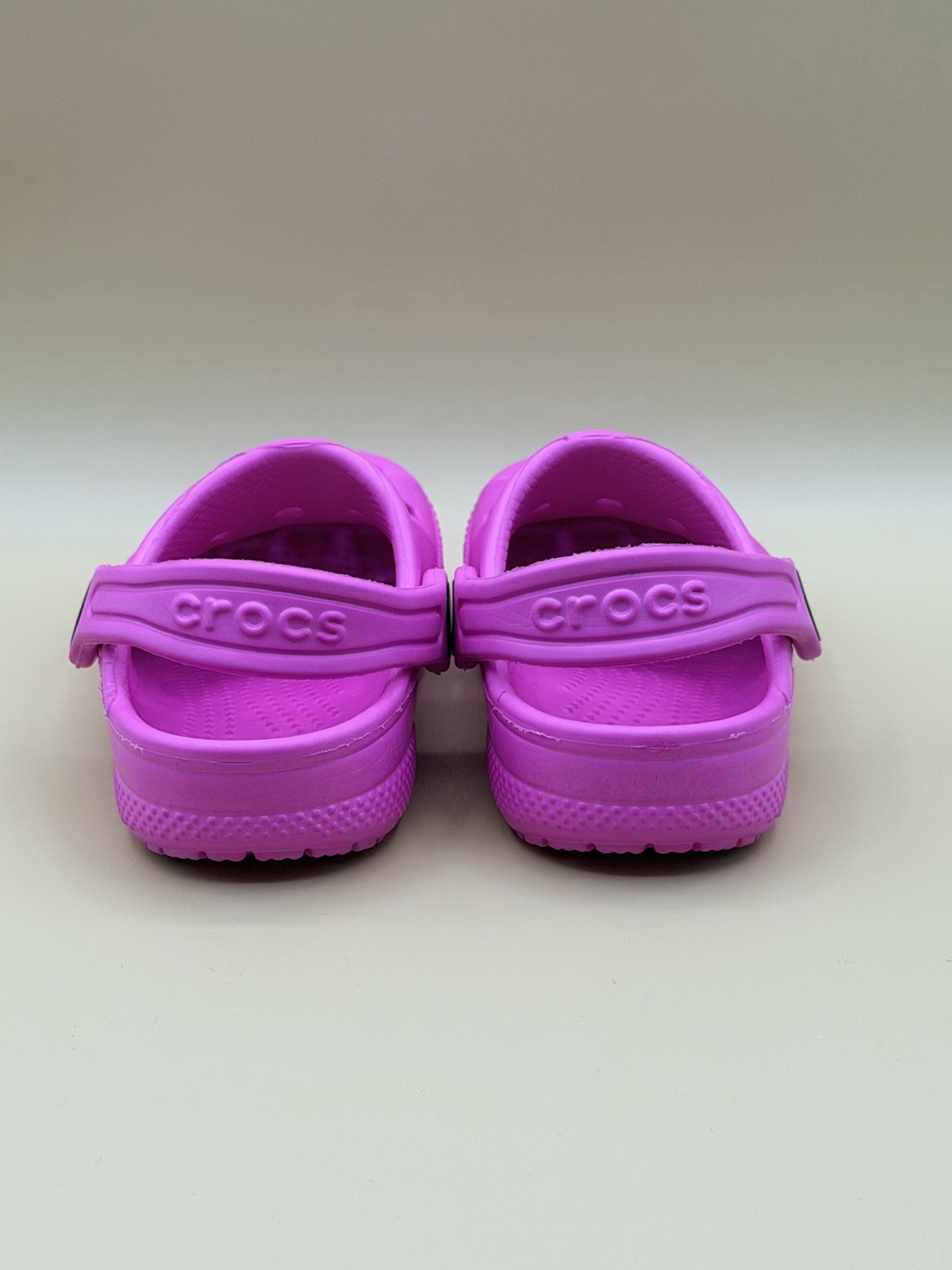 CROCS Toddler Baya Clog Size 6C Girls – Vibrant Bright Pink EUC