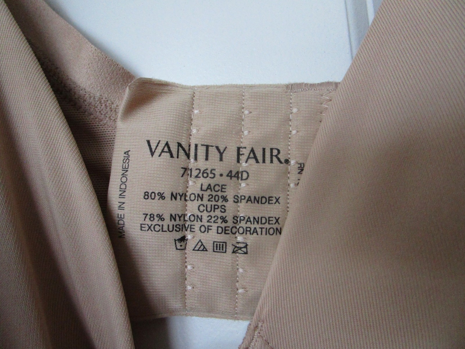 Vanity Fair 71265 Breathable Luxe Full Figure Wirefree Bra Honeybeige 44D NEW