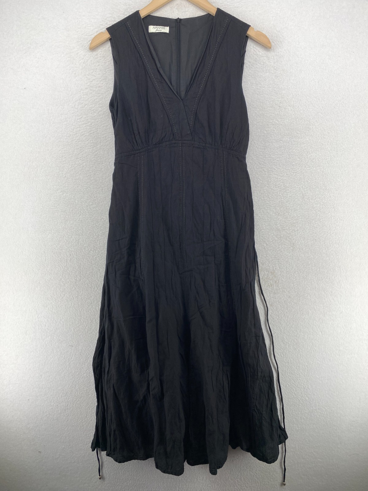 APANAGE Dress 6 Cotton Metallic Crinkle V-Neck Sleeveless Back Zip Tie Black