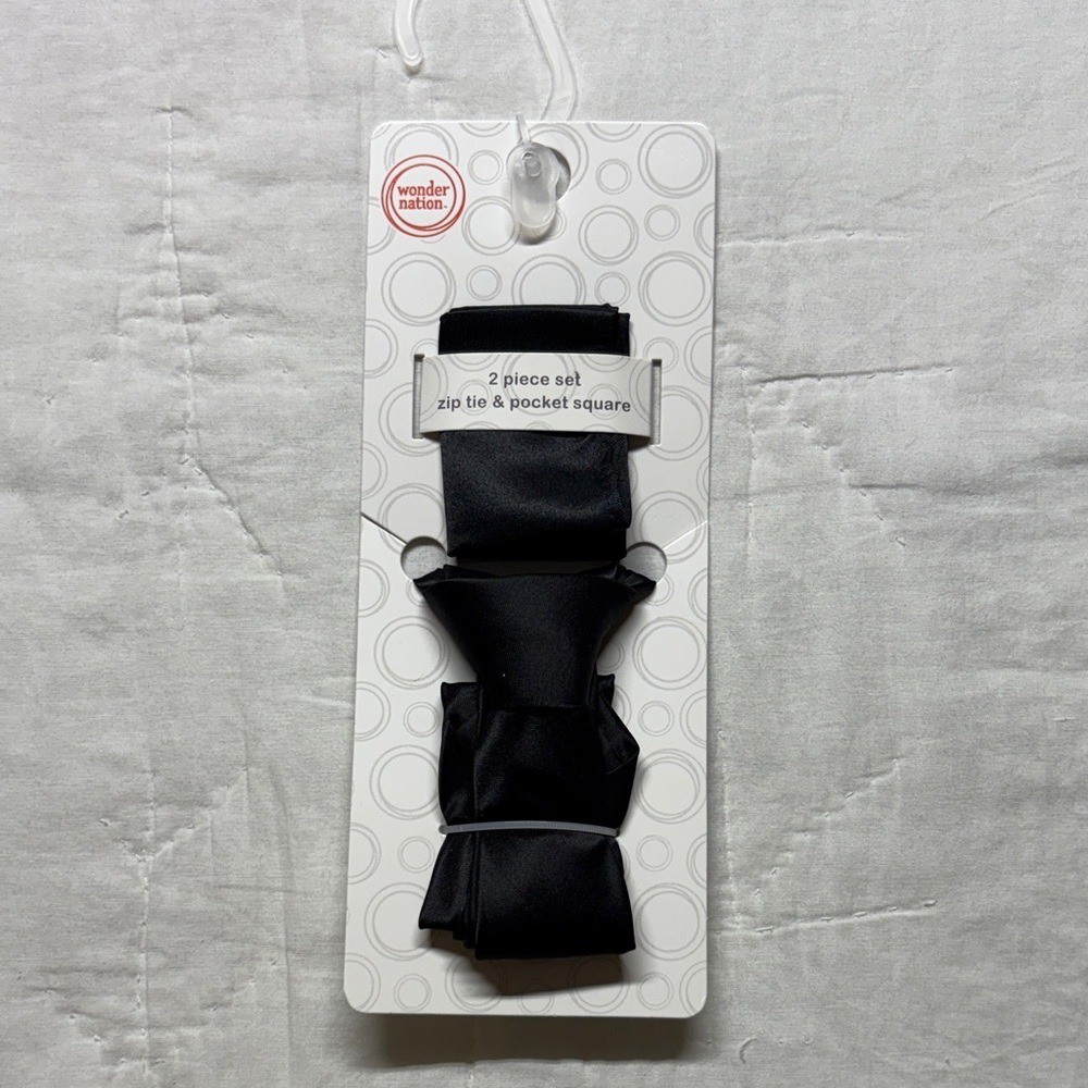 Wonder Nation Boys’ Black Zip Tie & Pocket Square 2-Piece Formal Set NWT