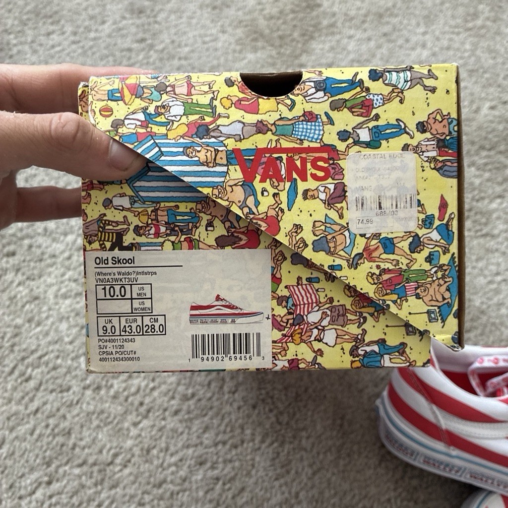 VANS Old Skool Where’s Waldo International Stripes White/Red Low Top Lace-Up