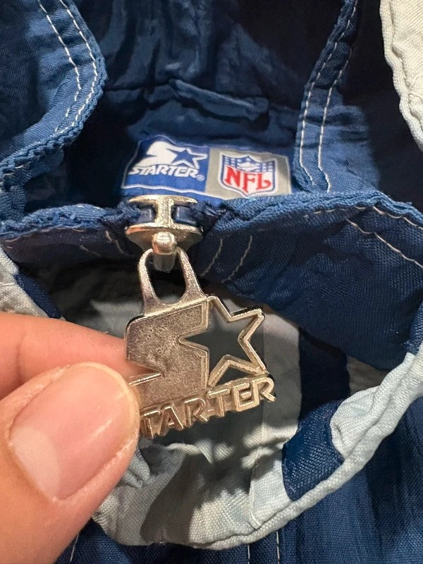 Vintage 90s Dallas Cowboys Starter Puffer Jacket – Size L – Made in Korea