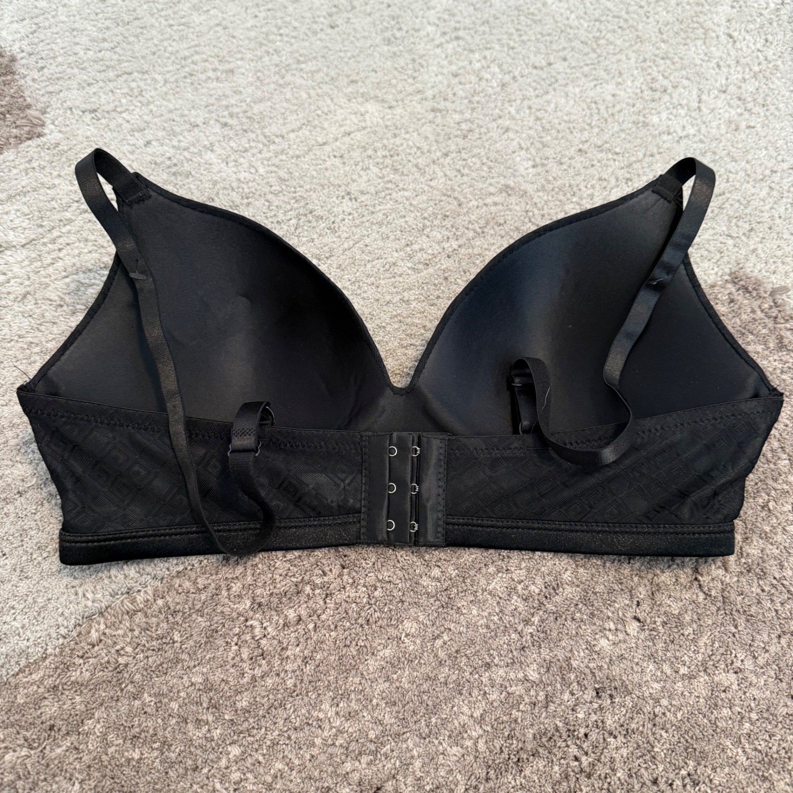 Unbranded Black Geometric Pattern Wireless T-Shirt Bra 36B RN146342