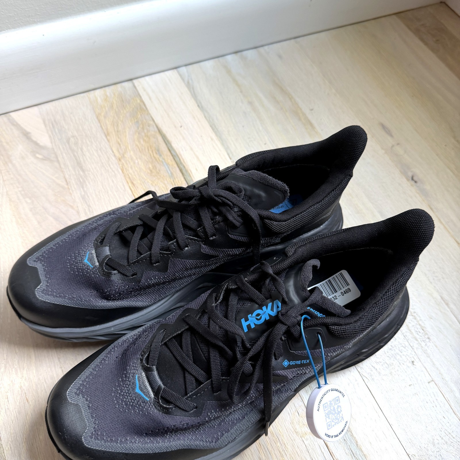 Hoka One One Speedgoat 5 GTX Spike Mens 10D Black Gore-Tex Trail Hiking 1133550