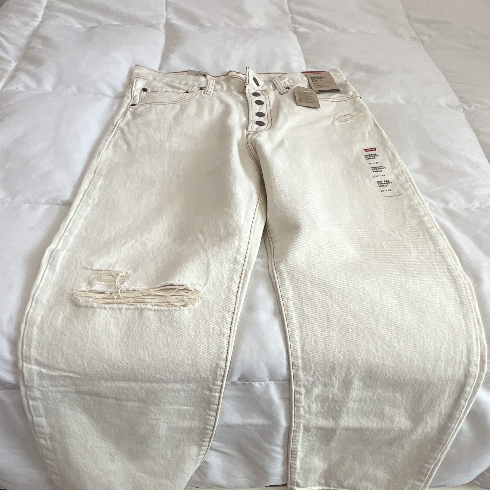 Levi’s High-Rise Straight White Denim Jeans Button Fly Distressed 5-Pocket 30
