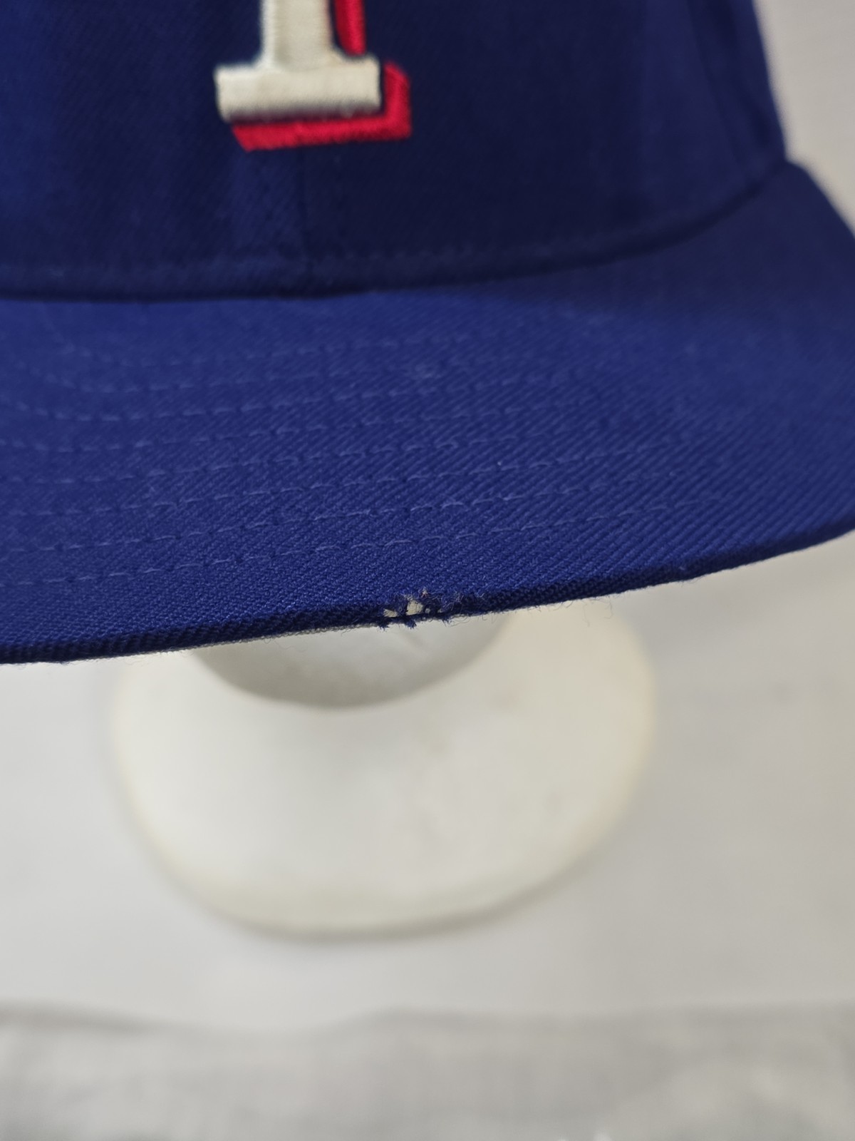 Vintage New Era 59FIFTY Texas Rangers Fitted Hat 7 1/4 Blue Wool USA Preowned