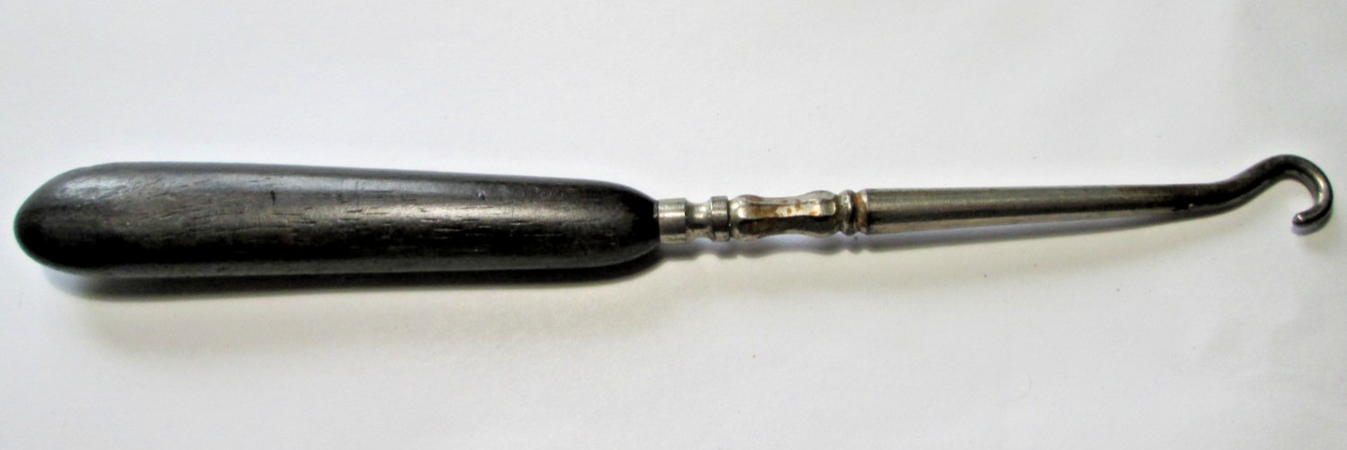 Button Hook Ebony Handle 6.25″ long Made in France