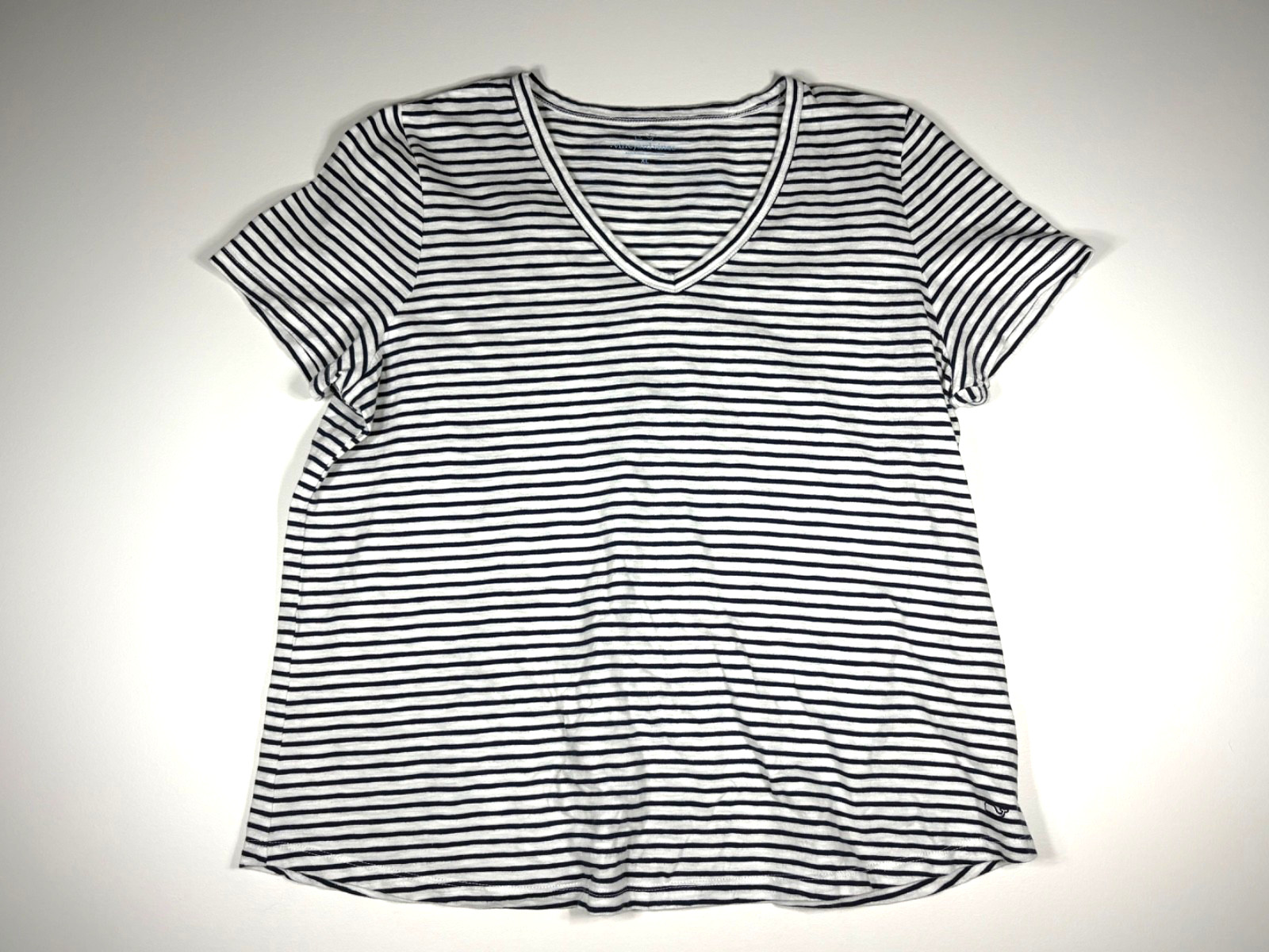 Vineyard Vines T Shirt Women XL Blue White Striped V Neck Coastal Casual