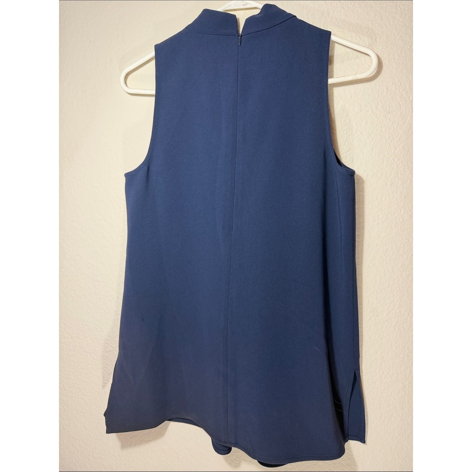 Theory Navy Sleeveless Mock-Neck Camisole