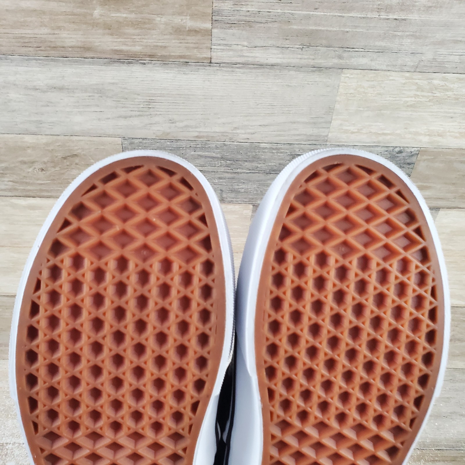 Vans Asher Perforated Womens Shoes Sz 9 Black Casual Round Toe Slip On Sneakers